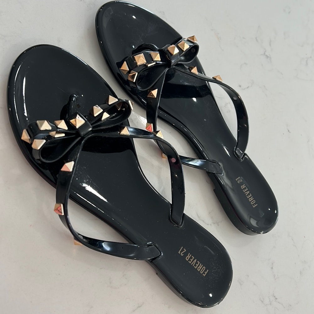 Brand new flats sandal